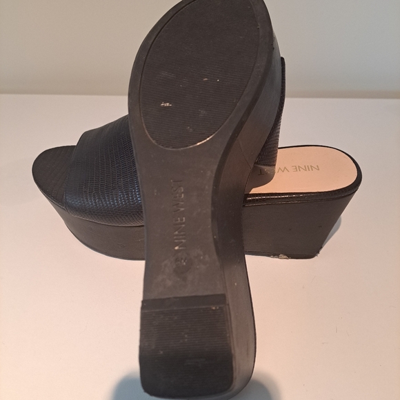 Nine west sandals. - Picture 5 of 6